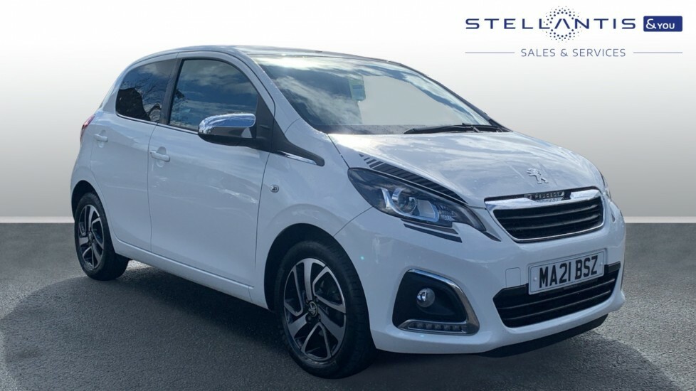 Compare Peugeot 108 1.0 Collection Euro 6 Ss MA21BSZ 