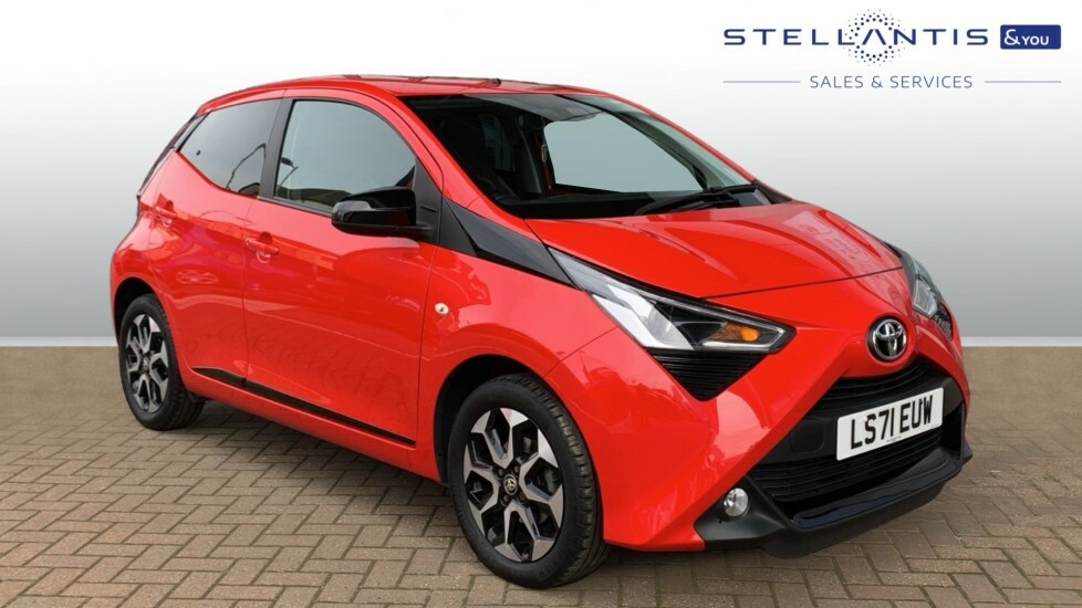 Compare Toyota Aygo 1.0 Vvt-i X-trend Euro 6 Ss LS71EUW 