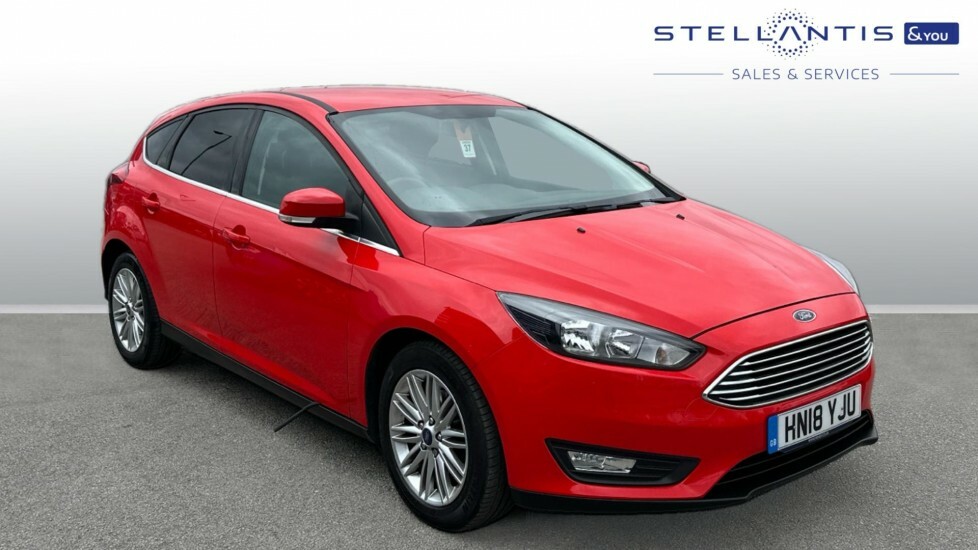 Compare Ford Focus 1.0T Ecoboost Zetec Edition Euro 6 Ss HN18YJU 