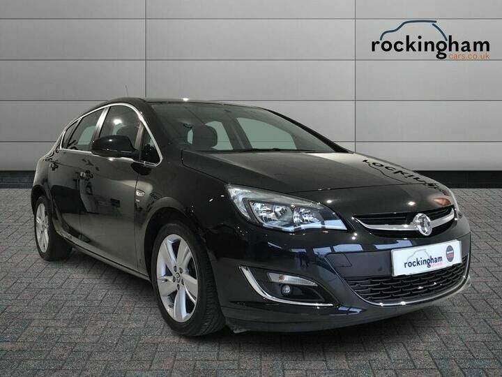 Compare Vauxhall Astra 1.6 16V Sri Euro 5 LV64JVK Black