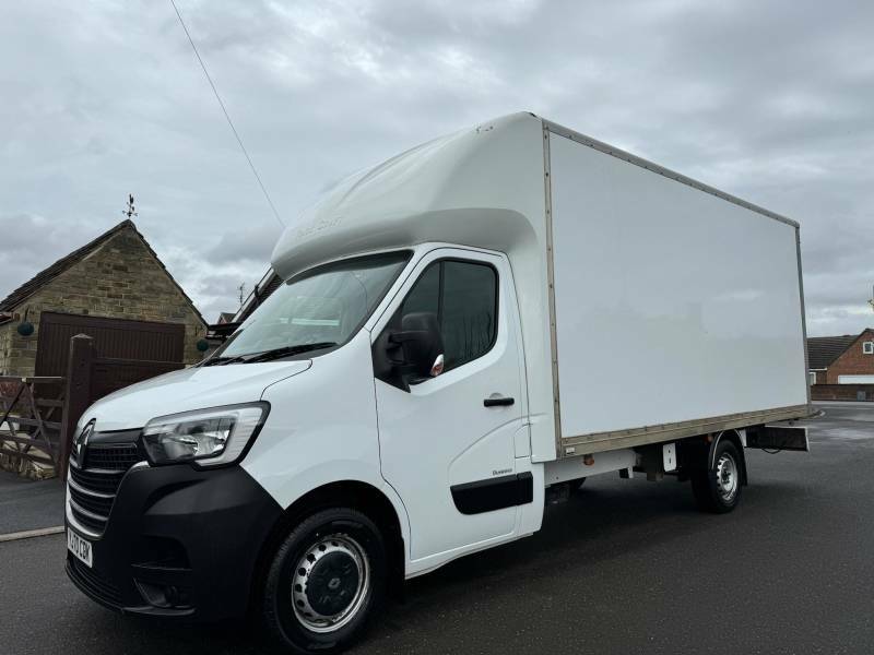 Compare Renault Master 2.3 Dci 35 Business Fwd Lwb Euro 6 YJ70CDK White