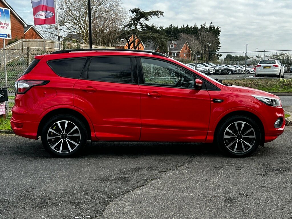 Compare Ford Kuga St-line RE18LYY Red