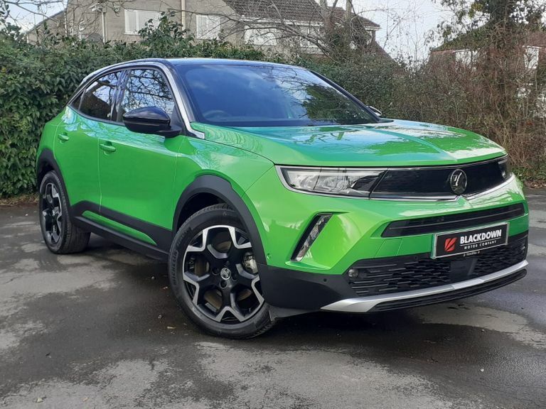 Compare Vauxhall Mokka Mokka Launch Edition Ev PK21EOM Green