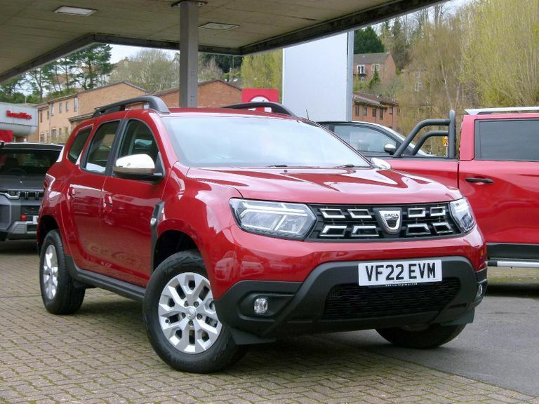 Compare Dacia Duster Comfort Tce 1.3 VF22EVM Red