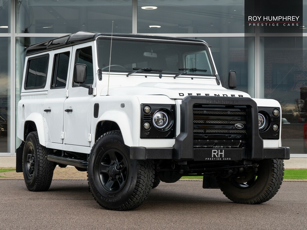 Land Rover Defender 110 2.2L 2.2 Tdci Xs Station Wagon 4 White #1