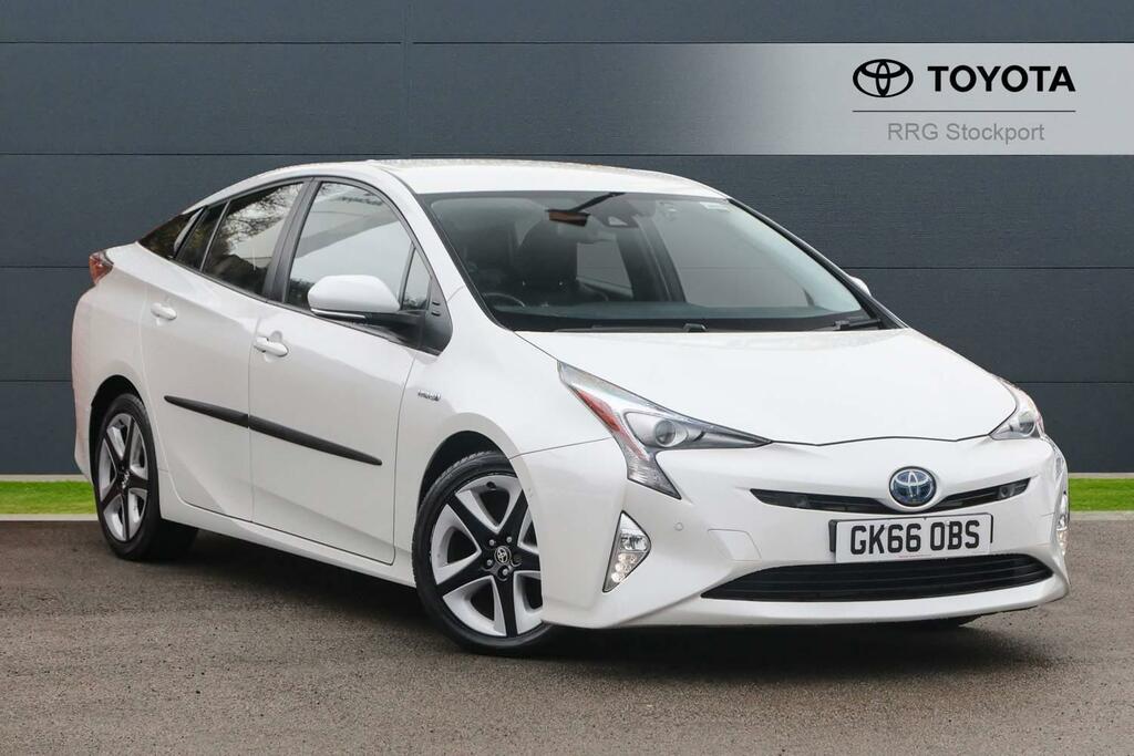Compare Toyota Prius 1.8 Vvt-h Excel Cvt Euro 6 Ss 15In Alloy GK66OBS White