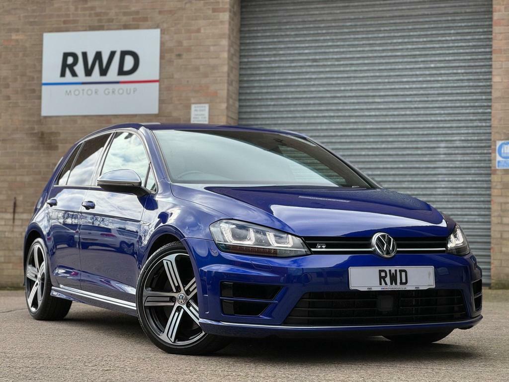 Compare Volkswagen Golf 2.0 Tsi Bluemotion Tech R 4Motion Euro 6 Ss  Blue