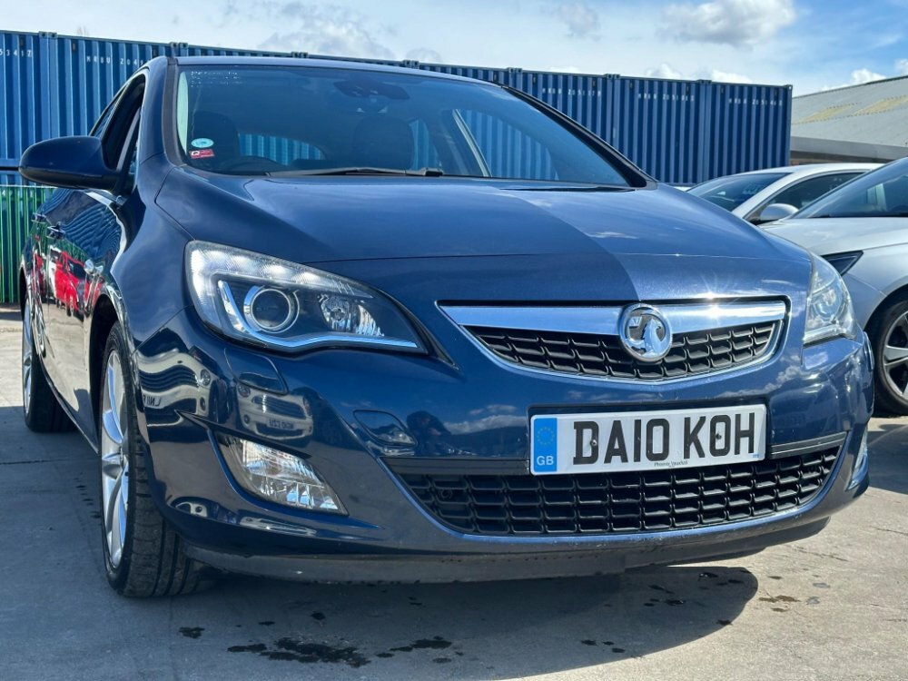 Compare Vauxhall Astra 1.4T 16V Elite Euro 5 DA10KOH Blue