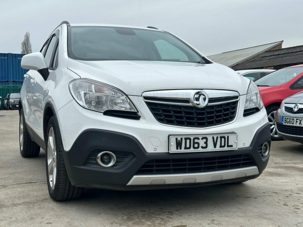 Compare Vauxhall Mokka 1.4T Exclusiv 2Wd Euro 5 Ss WD63VDL White
