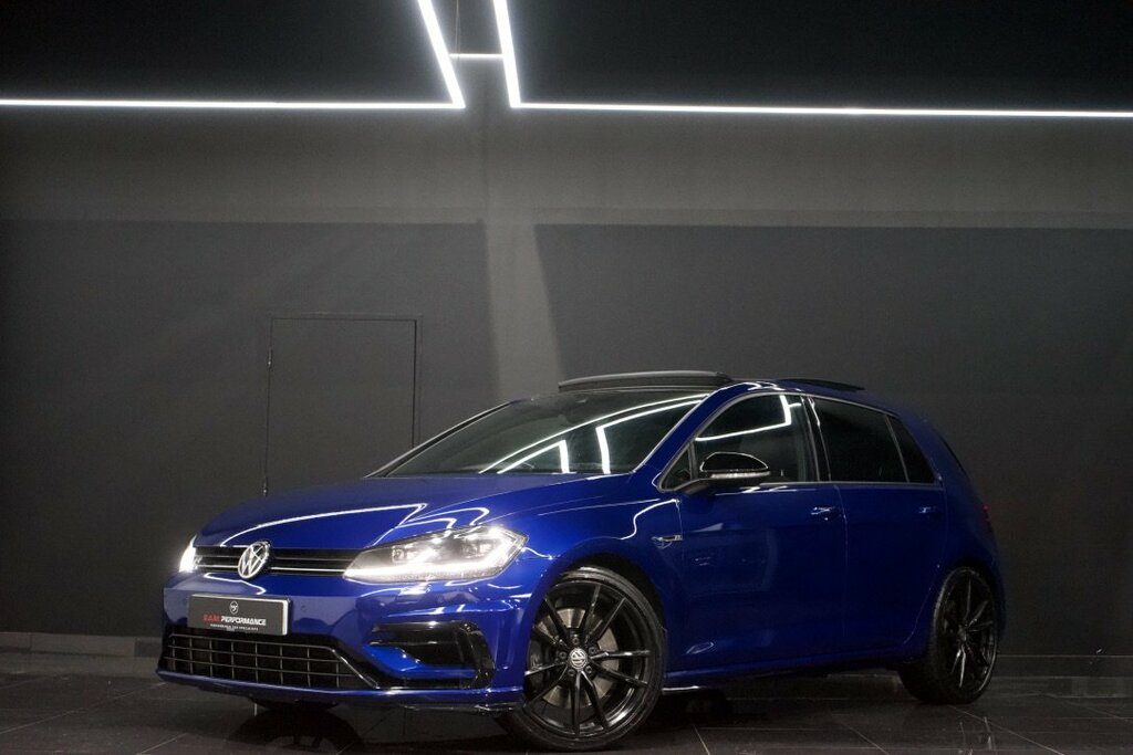 Compare Volkswagen Golf Hatchback 2.0 Tsi R 201969 AO69MPX Blue
