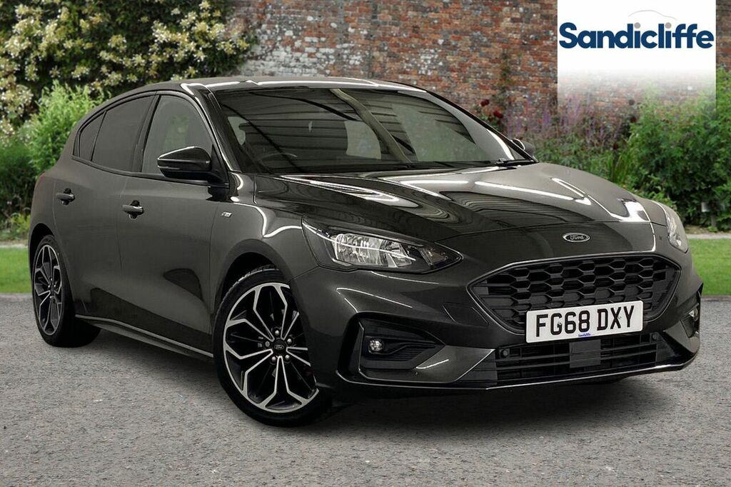 Compare Ford Focus St-line X FG68DXY Grey