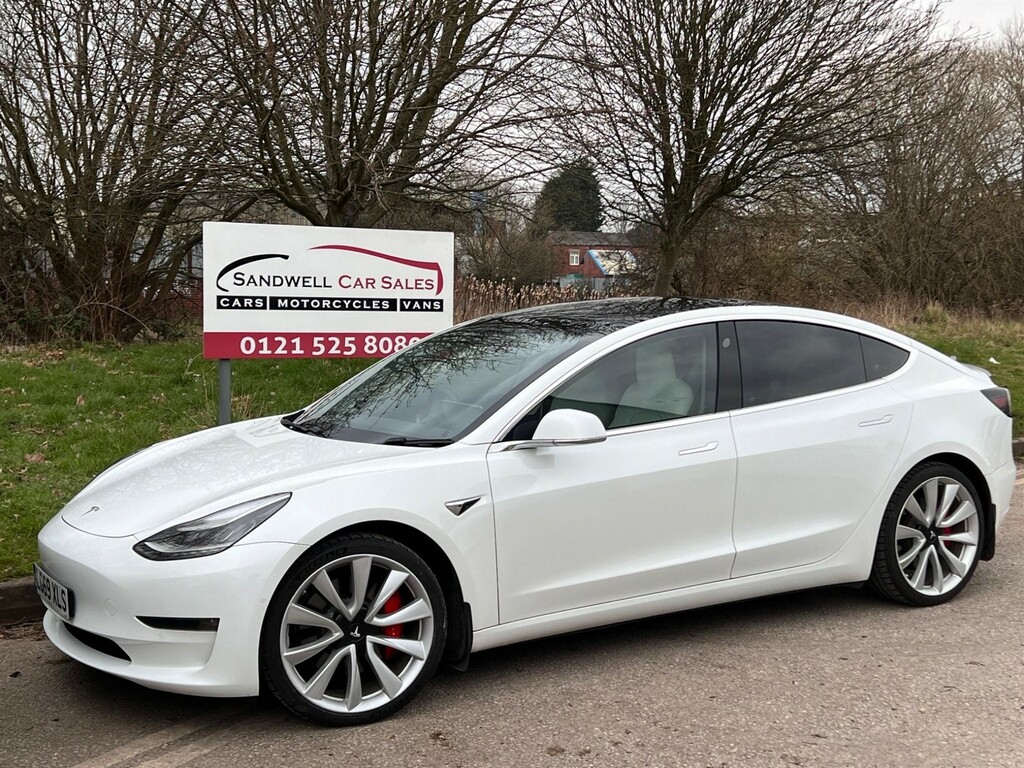 Compare Tesla Model 3 Dual Motor Performance 4Wde Performanc LG69XLS White