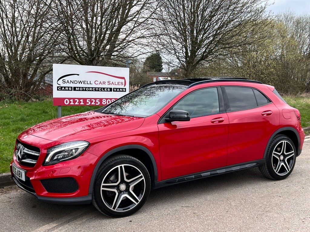 Compare Mercedes-Benz GLA Class 2.0 Amg Line Premium Plus 7G-dct 4Matic Euro 6 BC16ABV Red