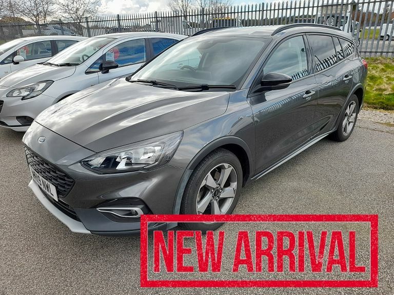 Compare Ford Focus 1.0T 125 Active Nav Estate WR19NWL Grey