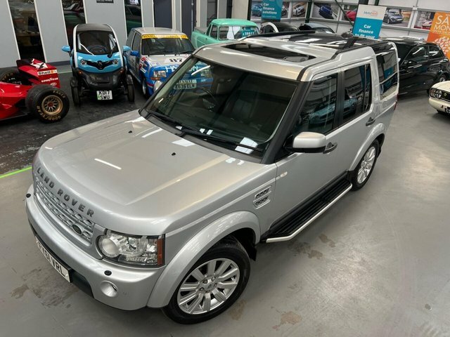 Land Rover Discovery 3.0L 4 Sdv6 Hse 255 Bhp Silver #1