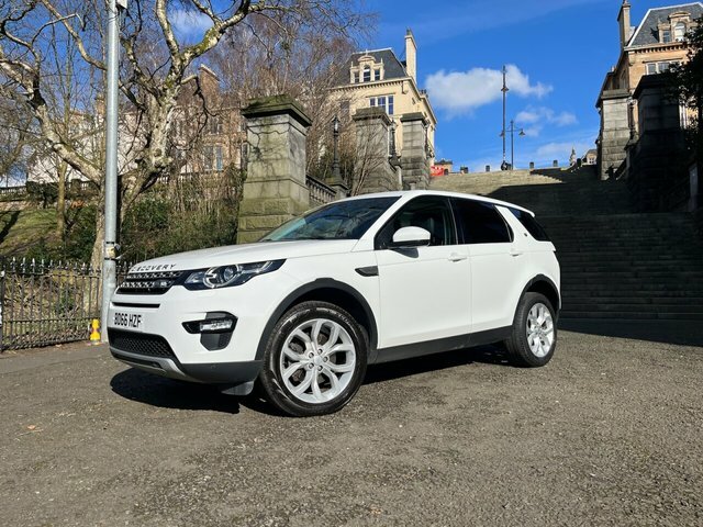 Compare Land Rover Discovery Sport Sport 2.0 Td4 Hse 180 Bhp BD66HZF White