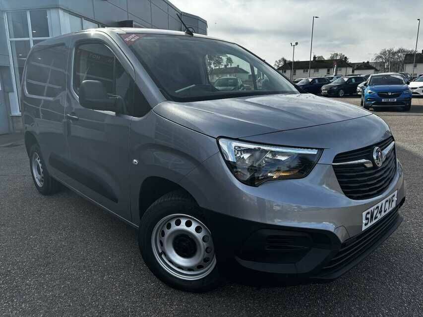 Compare Vauxhall Combo Crg L1h1 2300 1.5 Tb D 100Ps Prime SW24CYF Silver