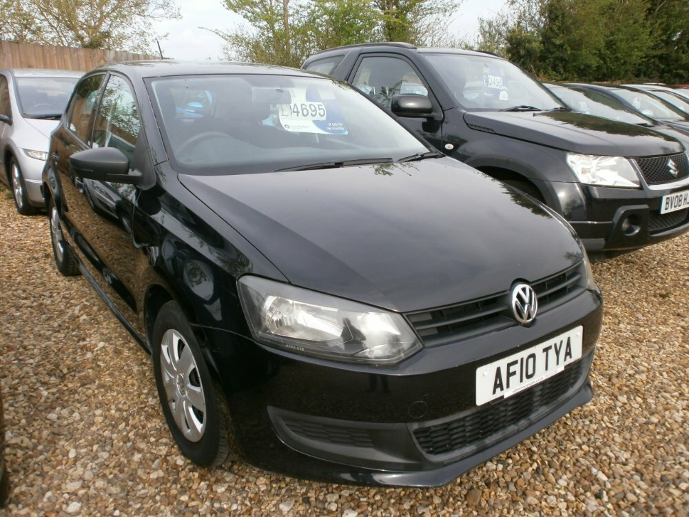 Compare Volkswagen Polo 1.2 60 S Ac AF10TYA Black