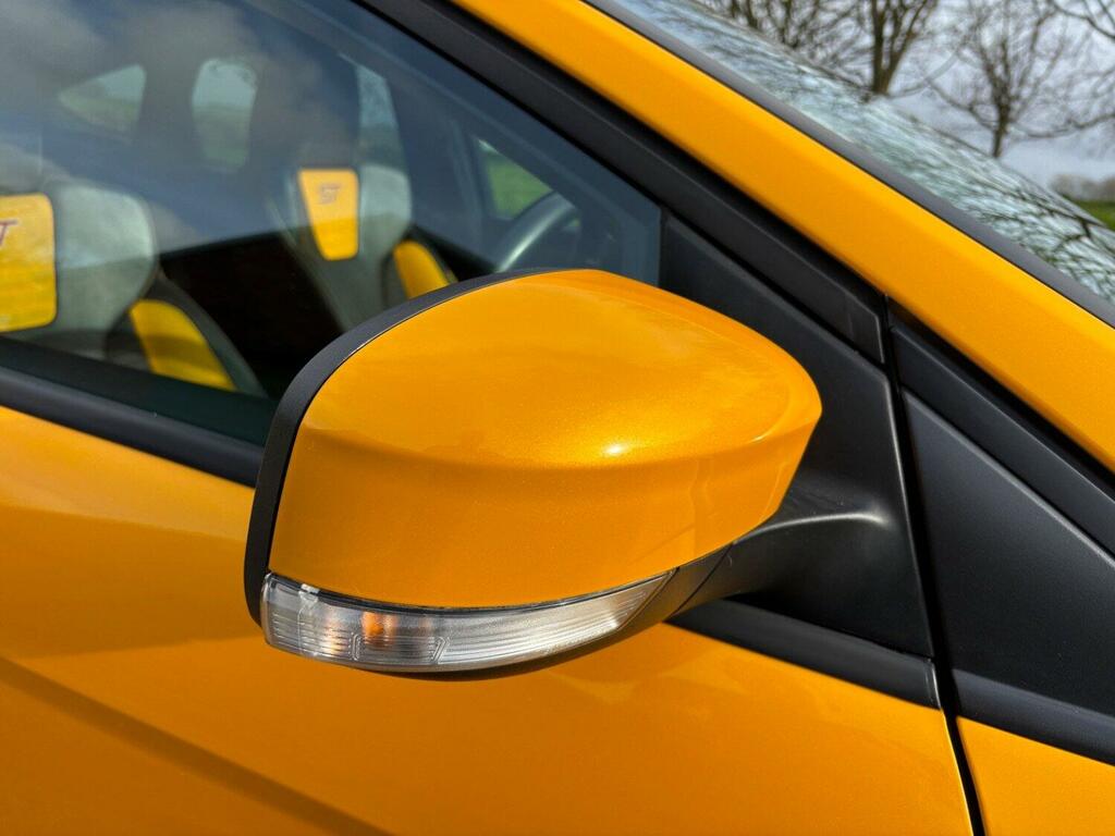 Compare Ford Focus Hatchback 2.0 Tdci St-2 2016 DX66PZS Yellow