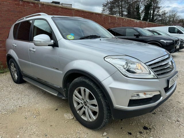 Compare SsangYong Rexton 2.0 Ex 153 Bhp YD63FVS Silver