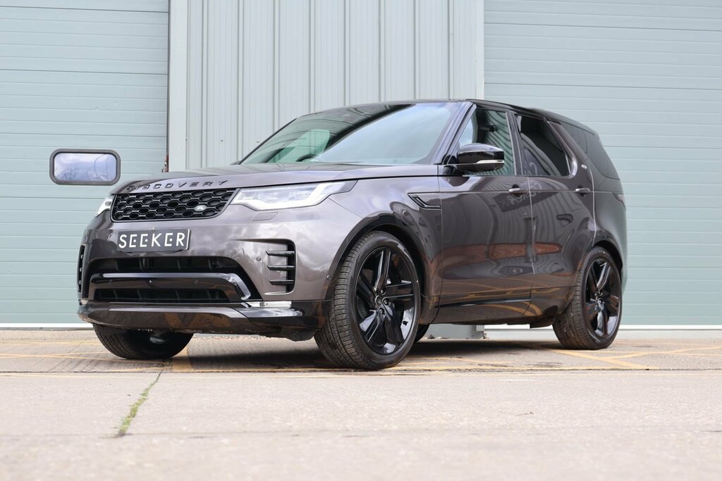 Compare Land Rover Discovery 2024 Brand New AF24YKK 
