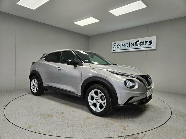 Compare Nissan Juke 1.0 Dig-t N-connecta Dct 113 Bhp FH70UJS Silver