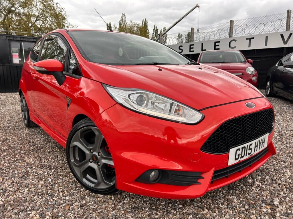Compare Ford Fiesta St-3 GD15HYH 