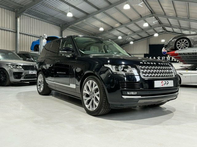 Compare Land Rover Range Rover 3.0 Tdv6 Vogue 255 Bhp VO17DPV Black