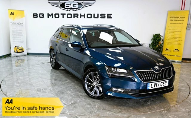 Compare Skoda Superb 2.0 Laurin And Klement LV17GEY Blue