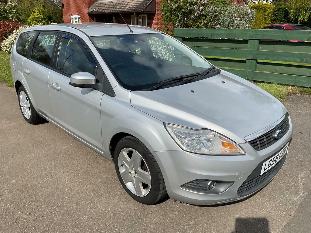 Compare Ford Focus 1.6 Tdci Dpf Style LG58CZD Silver