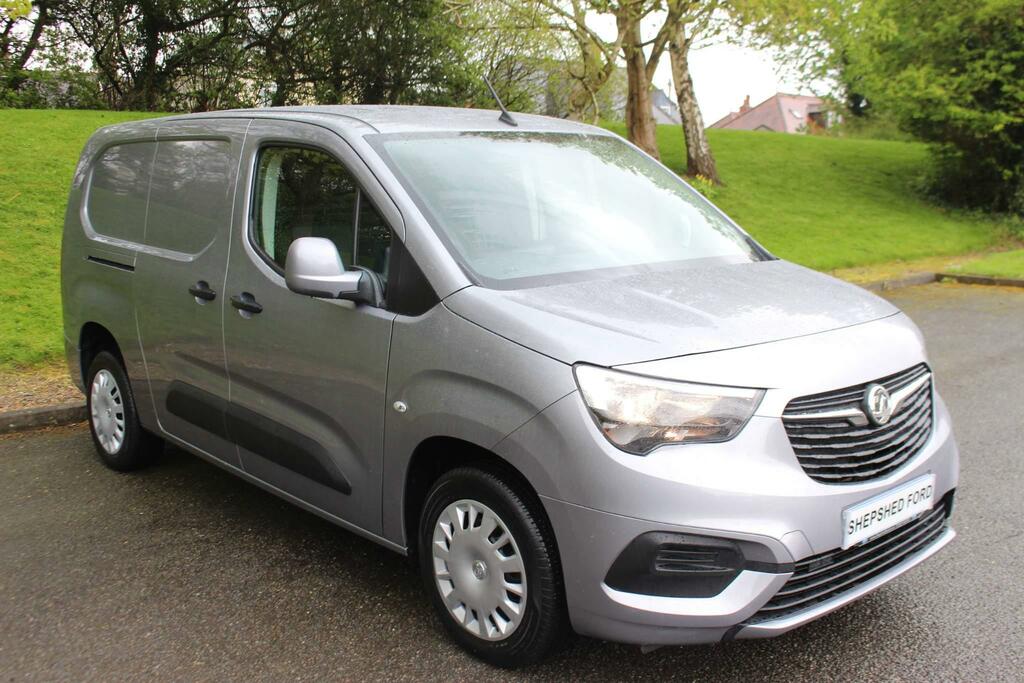 Compare Vauxhall Combo 1.6 Turbo D 2300 Sportive L2 H1 Euro 6 Ss DP19MVC Grey