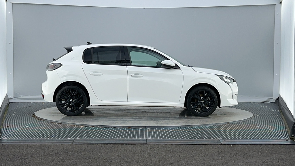 Compare Peugeot 208 Puretech Allure Ss SP70YRV White