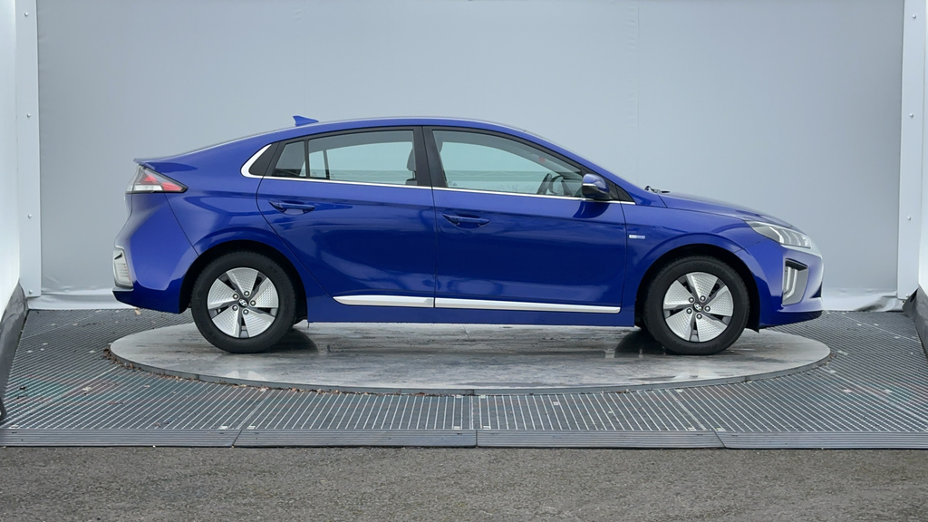 Compare Hyundai Ioniq Premium Mhev VIG3772 Blue
