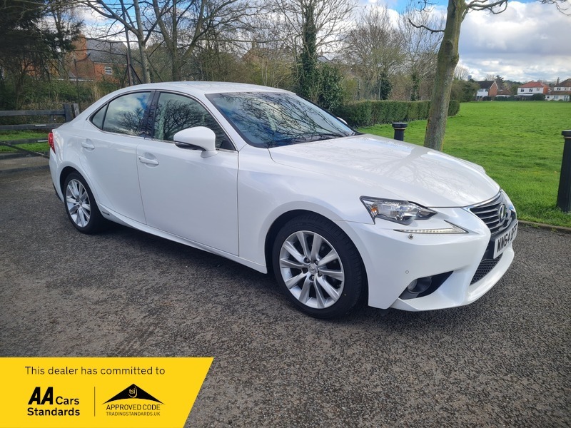 Compare Lexus IS 300H Executive Edition WN64BFF White