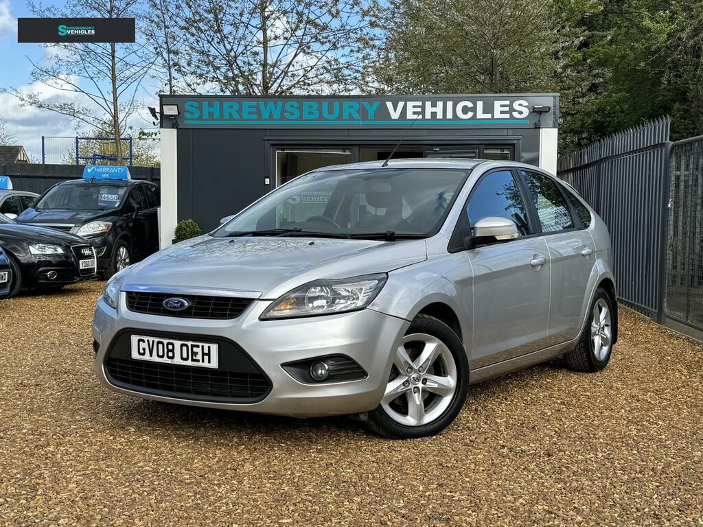 Compare Ford Focus 1.6 Zetec Hatchback 161 Gkm, 9 GV08OEH Silver