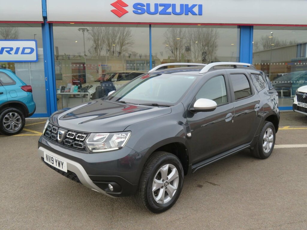 Compare Dacia Duster 1.6 Sce Comfort Suv Euro 6 Ss NV19YWY Grey