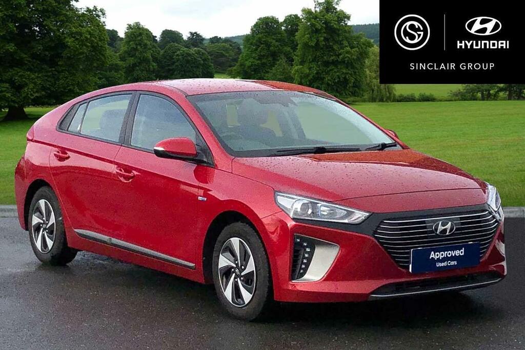 Compare Hyundai Ioniq 1.6 Gdi Hybrid Se Dct EP19YZB Red