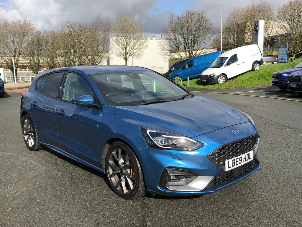 Compare Ford Focus St LB69HDL Blue