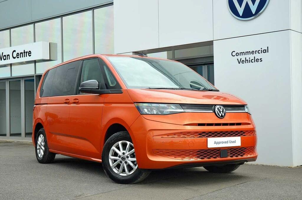 Compare Volkswagen Multivan Life 2.0 Tdi 150Ps Dsg 7 Seat KR23ZRV Orange