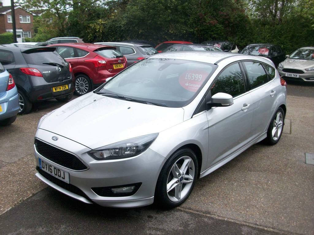 Compare Ford Focus 1.5 Tdci Zetec S Euro 6 Ss DY16ODJ Silver