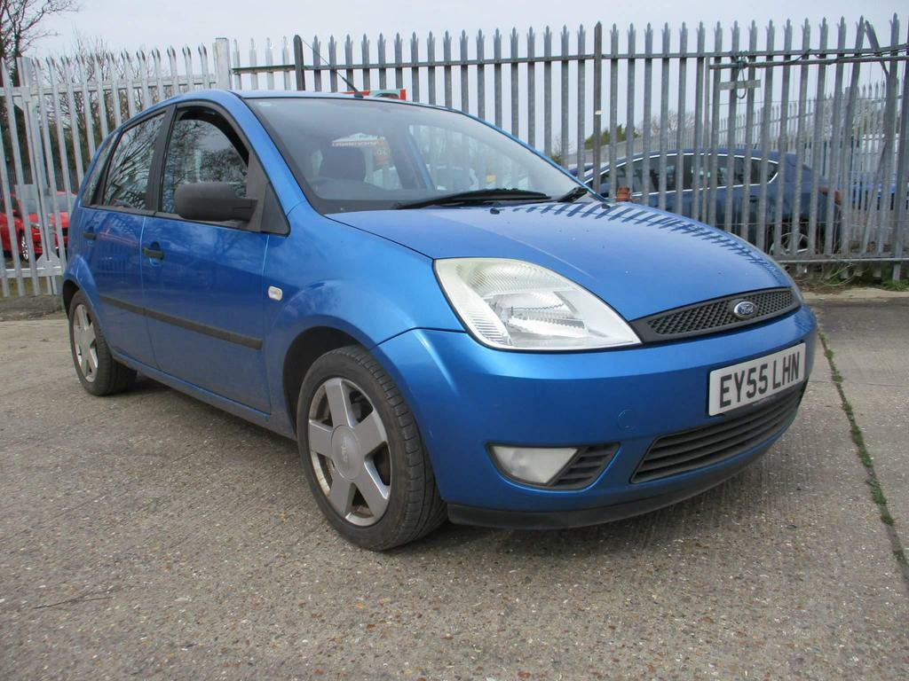 Compare Ford Fiesta 1.4 Zetec Climate EY55LHN Blue
