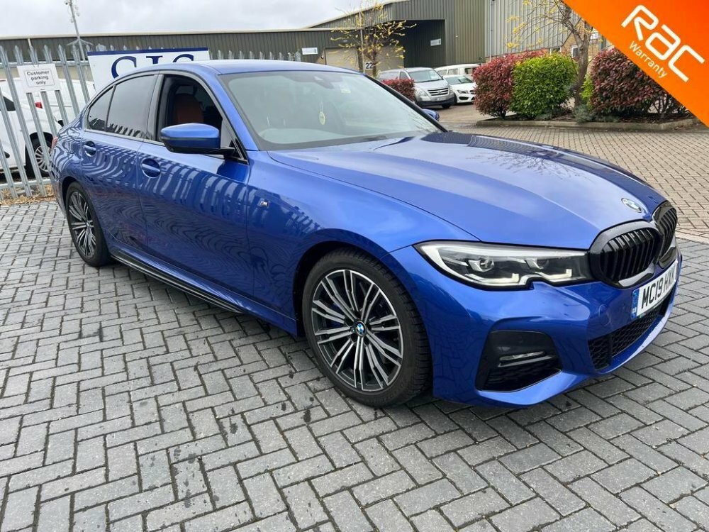Compare BMW 3 Series 330I M Sport MC19HXK Blue