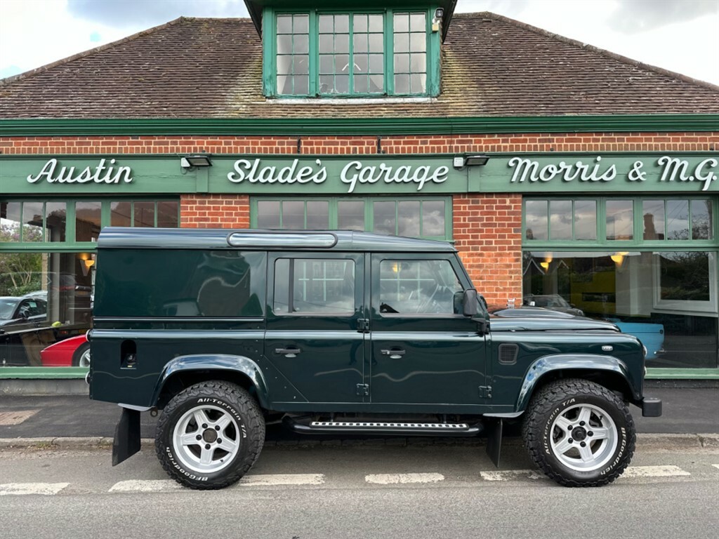 Compare Land Rover Defender 110 Defender 110 Td Double Cab OX16EFL Green