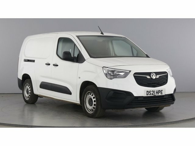 Compare Vauxhall Combo 1.5 L2h1 2300 Dynamic 101 Bhp DS21HPE White