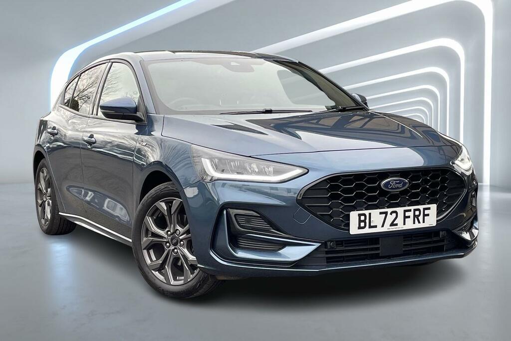 Compare Ford Focus 1.0 Ecoboost Hybrid Mhev 155 St-line Edition BL72FRF 
