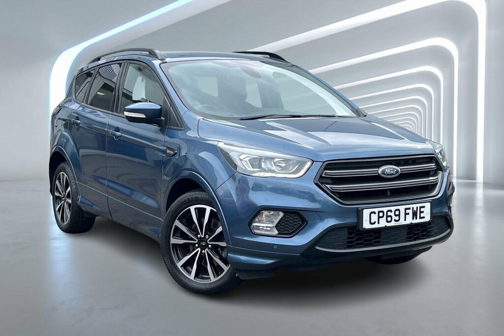 Compare Ford Kuga 2.0 Tdci St-line 2Wd CP69FWE Blue