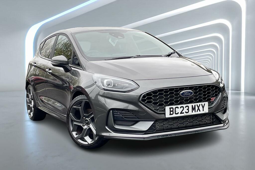 Compare Ford Fiesta 1.0 Ecoboost St-line BC23MXY Grey