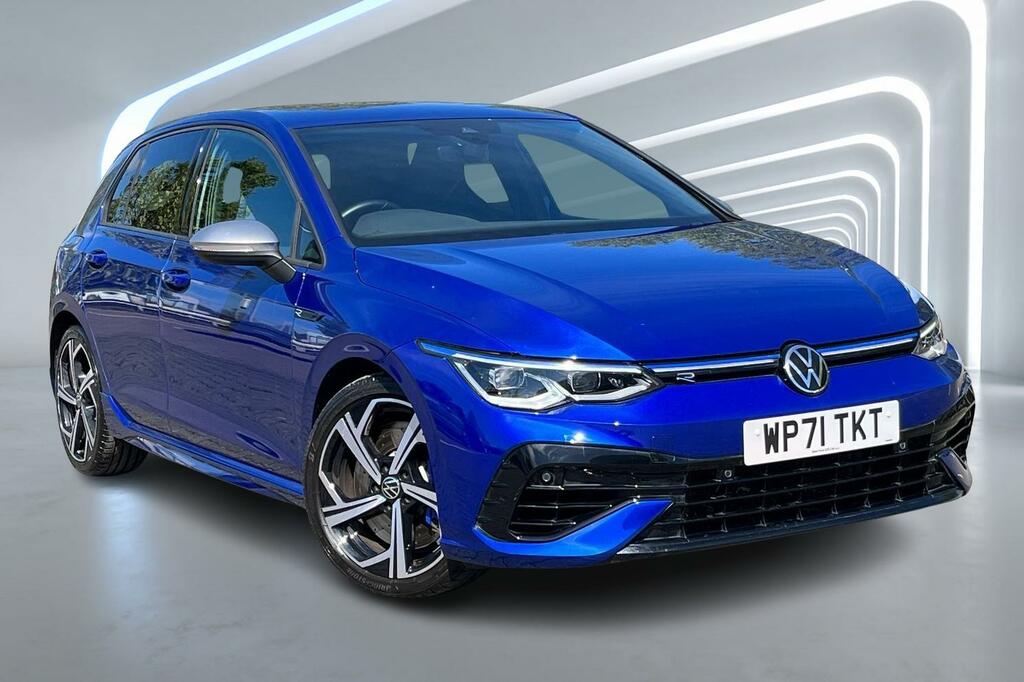 Compare Volkswagen Golf 2.0 Tsi 320 R 4Motion Dsg WP71TKT Blue