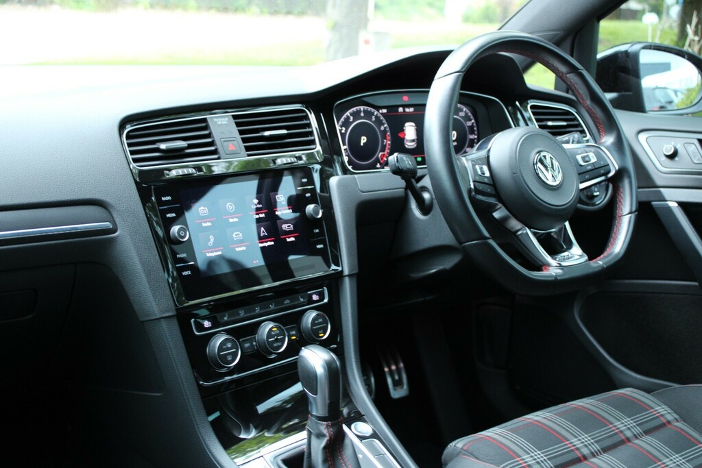 Compare Volkswagen Golf Gti Performance Tsi Dsg MK69CVB Black