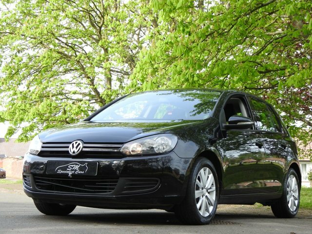 Compare Volkswagen Golf Se Tdi NG10KYZ Black